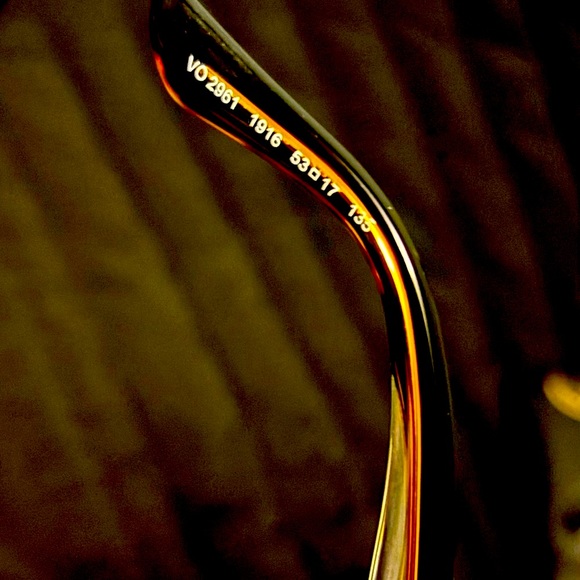 VOGUE EYEGLASSES - Picture 3 of 3